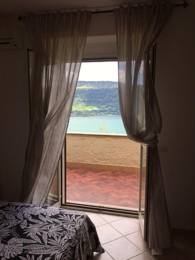 Appartamento Vista Lago Genzano di Roma Extérieur photo